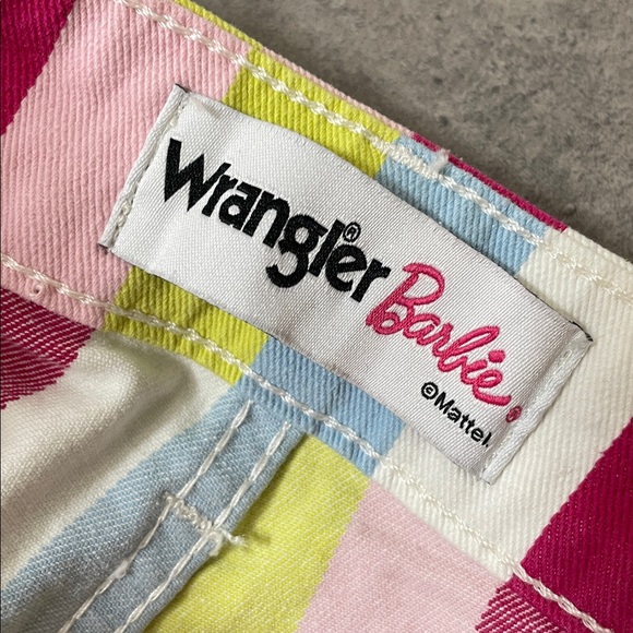 Wrangler X Barbie Wanderer Hi Rise Flare Jean size 26X34 - Picture 10 of 13